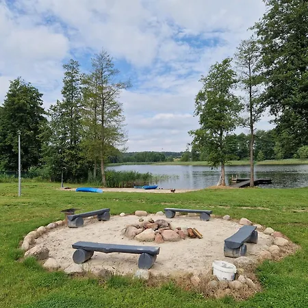 Osada Pod Gwiazdami & Feriehus *