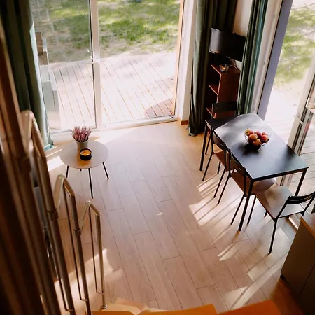 Dom wakacyjny Osada Pod Gwiazdami&spa - Deluxe Blisko Jezioro, Ogrodzony, Ognisko, Taras, Dodatkowa Sypialnia