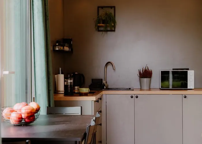 Osada Pod Gwiazdami & *