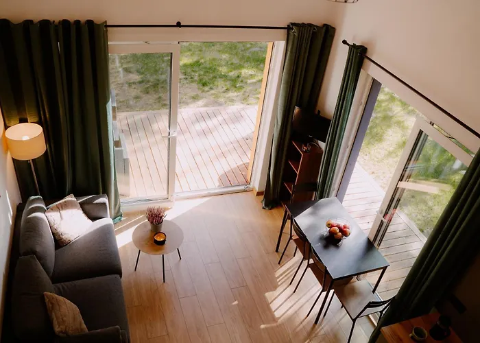 Osada Pod Gwiazdami & * Lasko