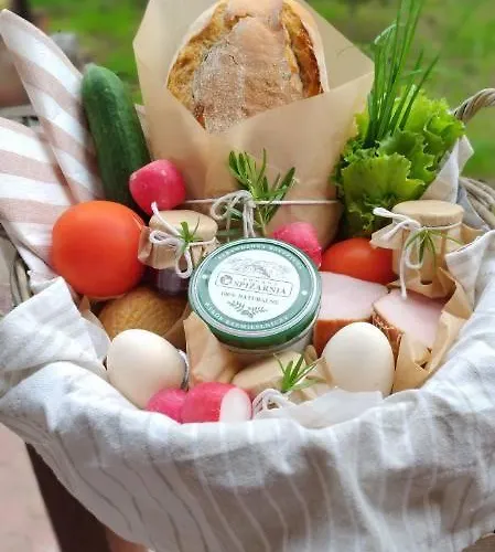 Osada Pod Gwiazdami & *